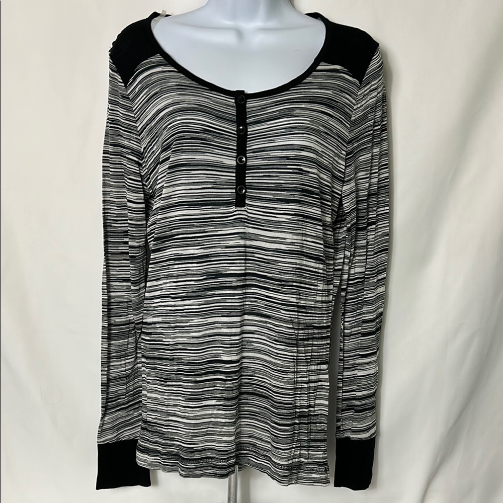 Jones New York Black and White Long Sleeve Button Down Shirt Lightweight Size M